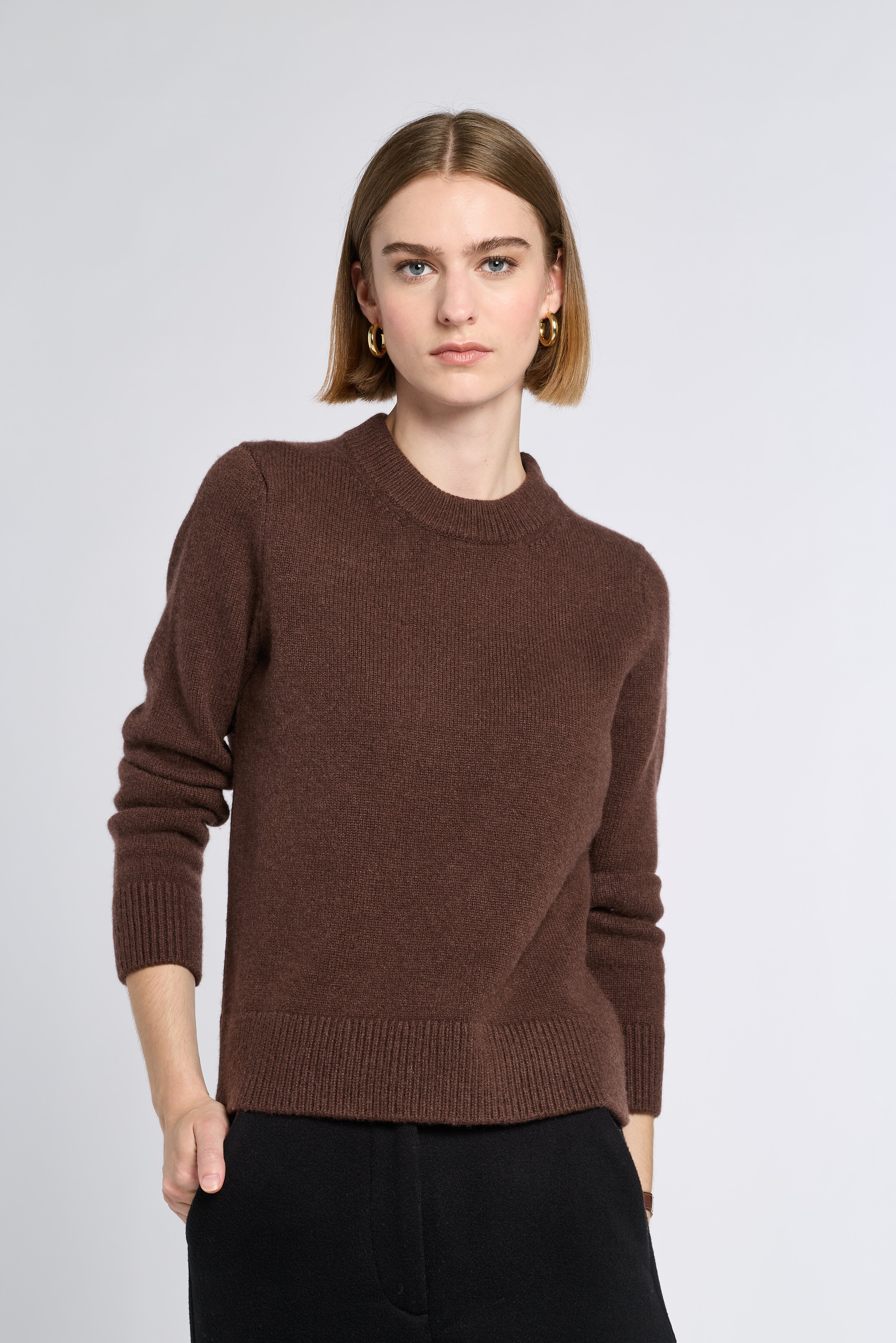 Classic Cashmere Crew – Eleanor Leftwich