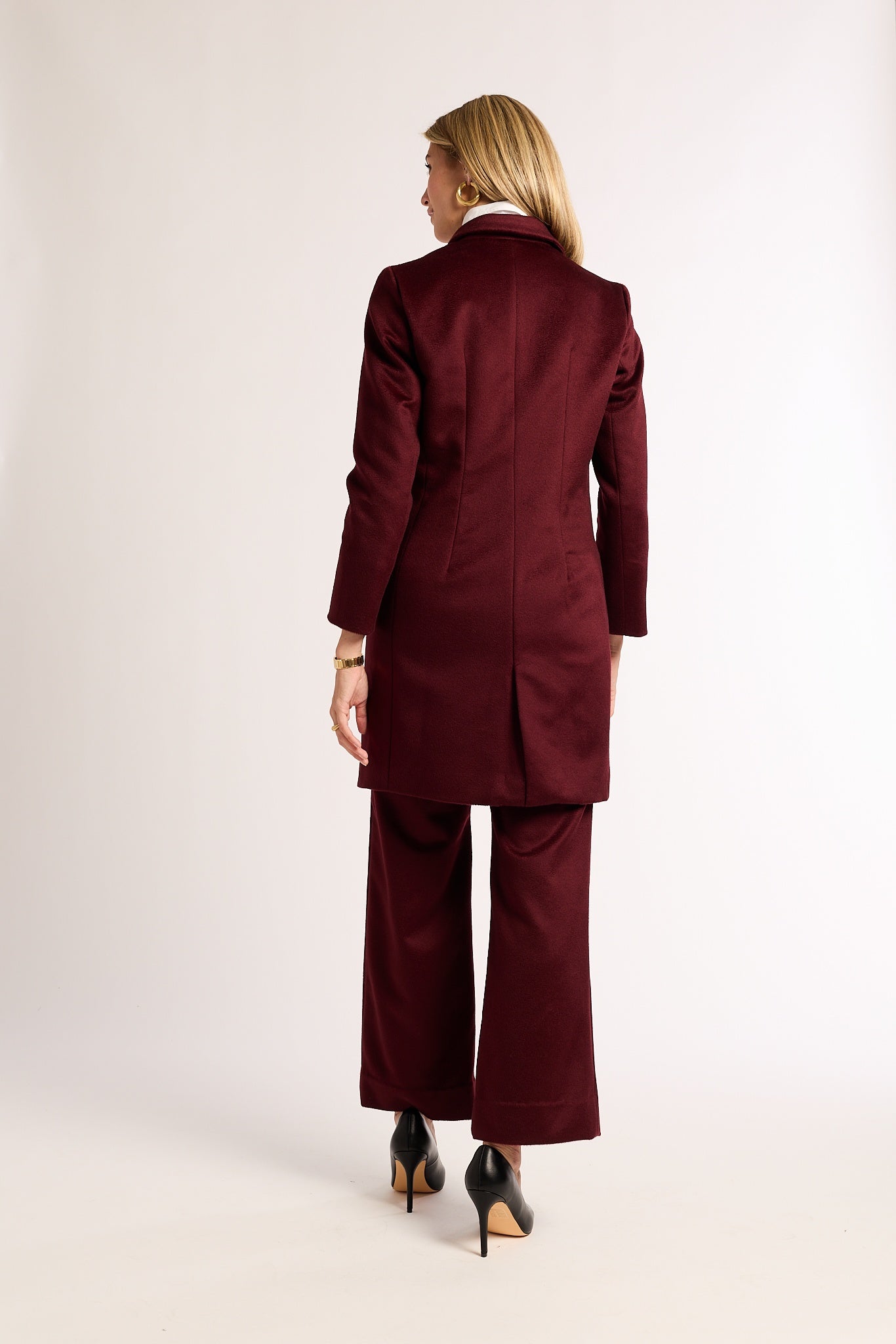 Elizabeth Coat