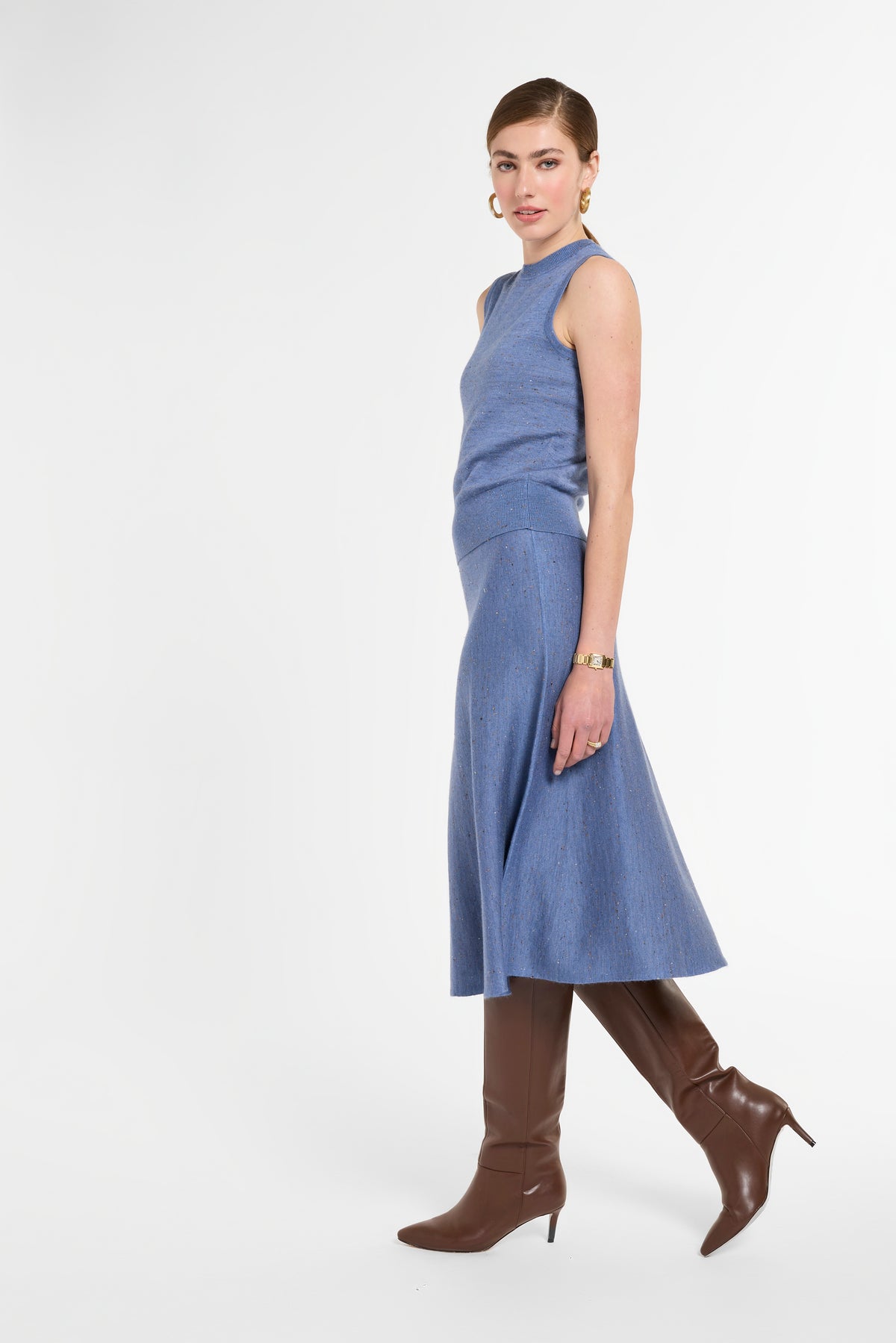 Shell in Delft Multi, side view | Eleanor Leftwich