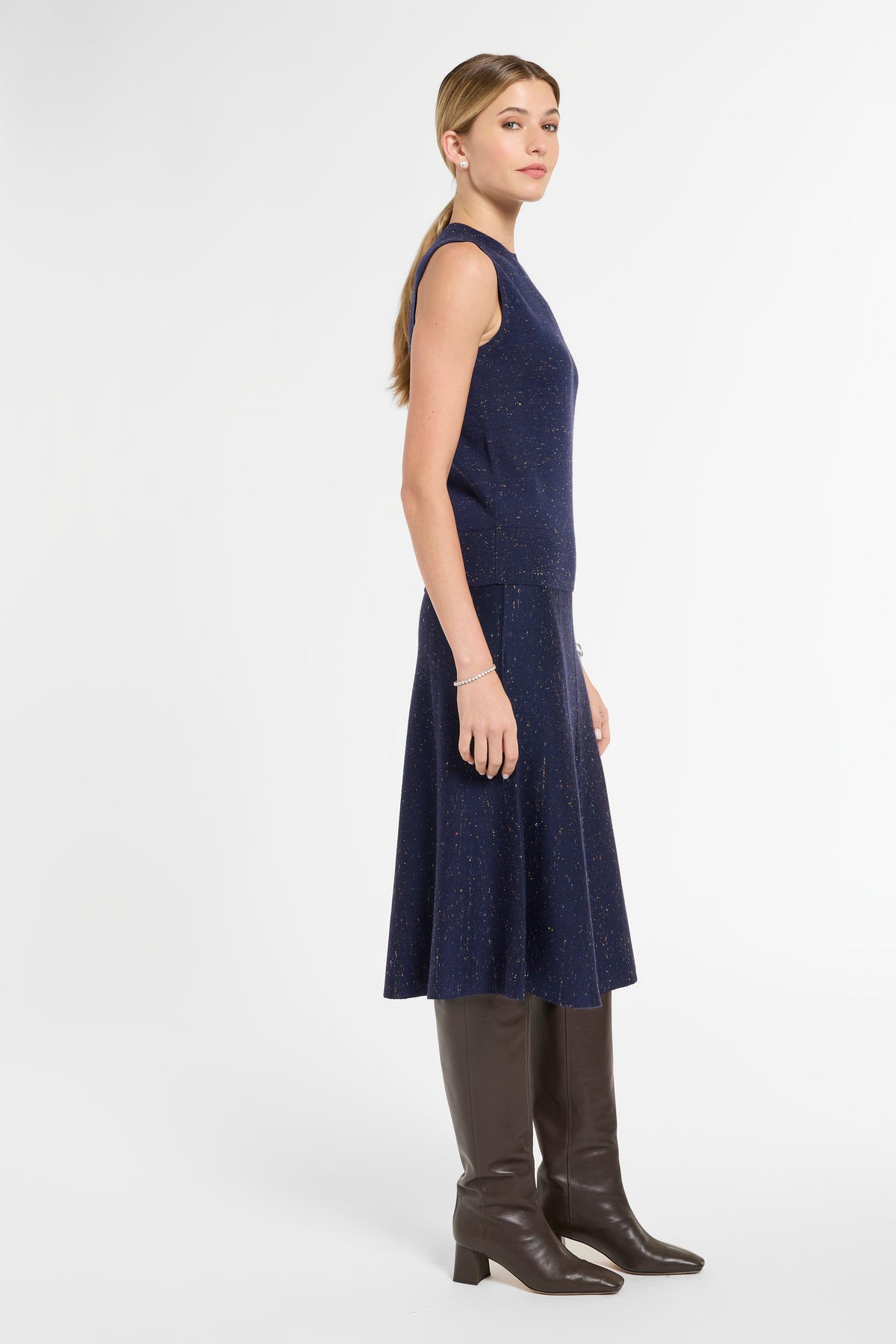 Shell in Midnight Multi, side view | Eleanor Leftwich