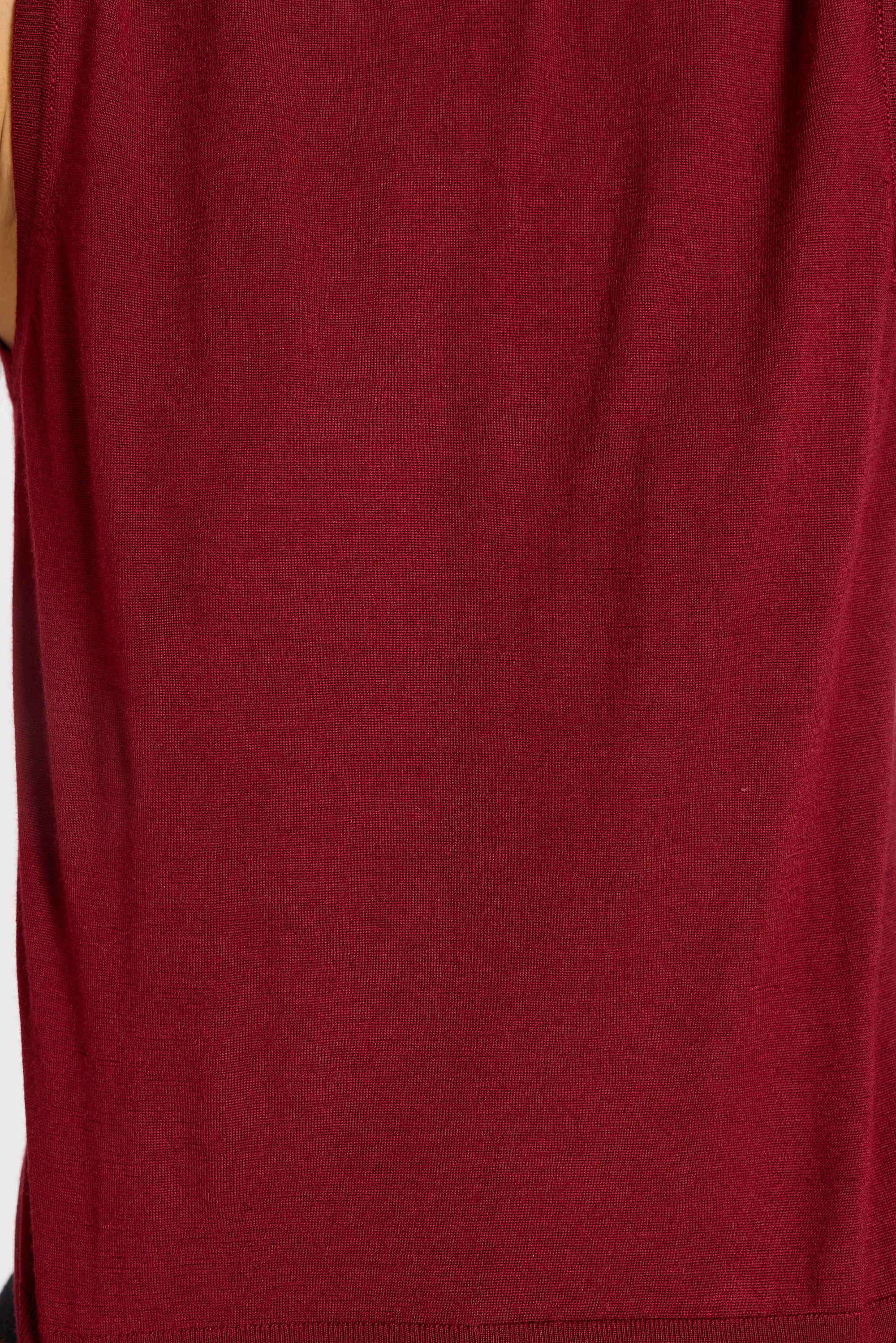 Close up of Merlot cashmere fabric