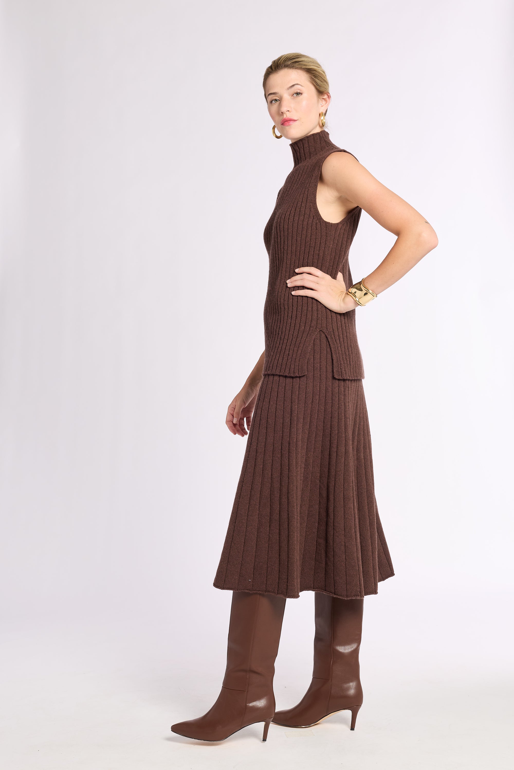 Ribbed Cashmere Flared Skirt