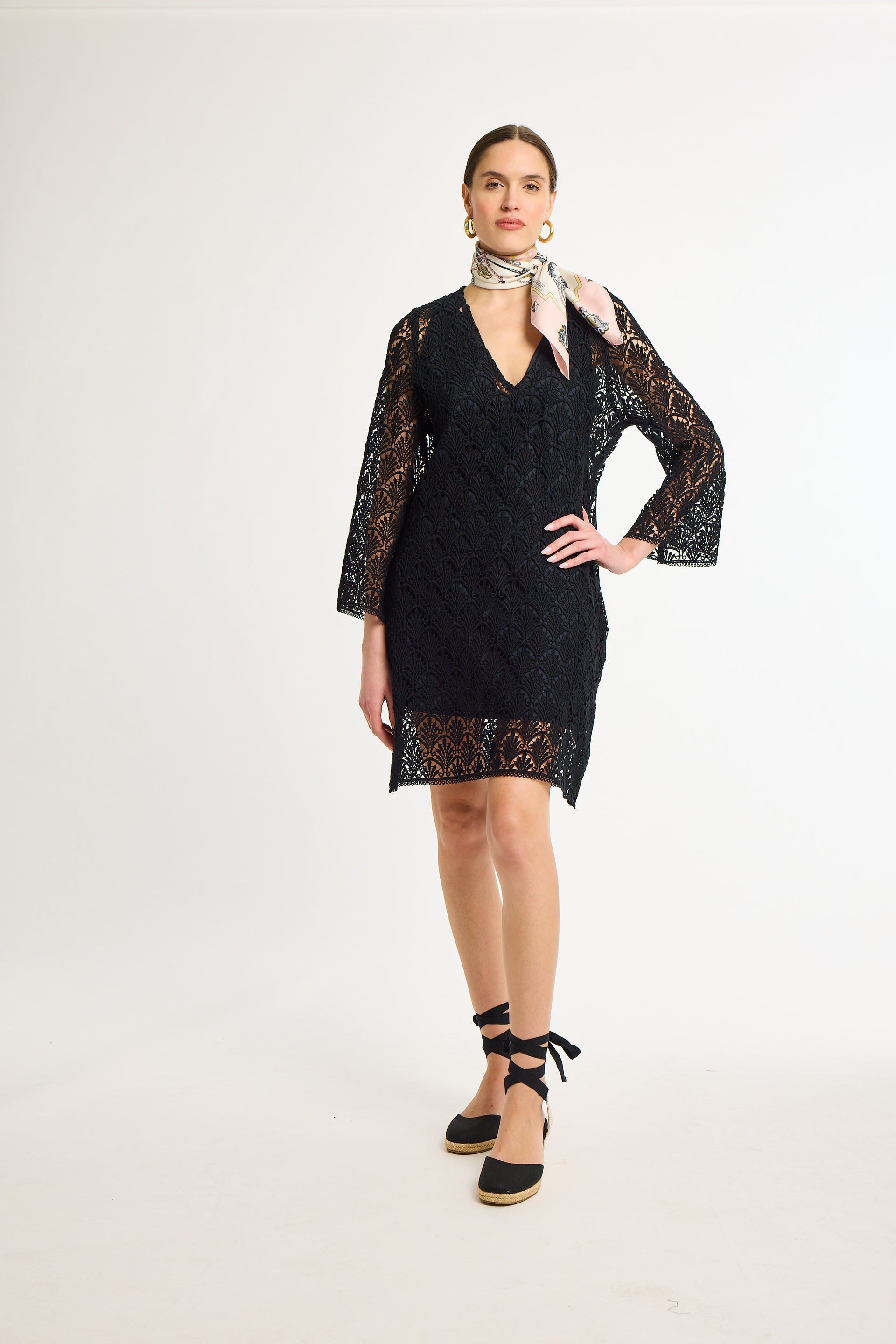 crochet dress midi Teagan Floral Hand / Blue | MESHKI Holiday Sparkle Color:Coral Glow Heather just add minimal sandals Dressed to Kill (4K