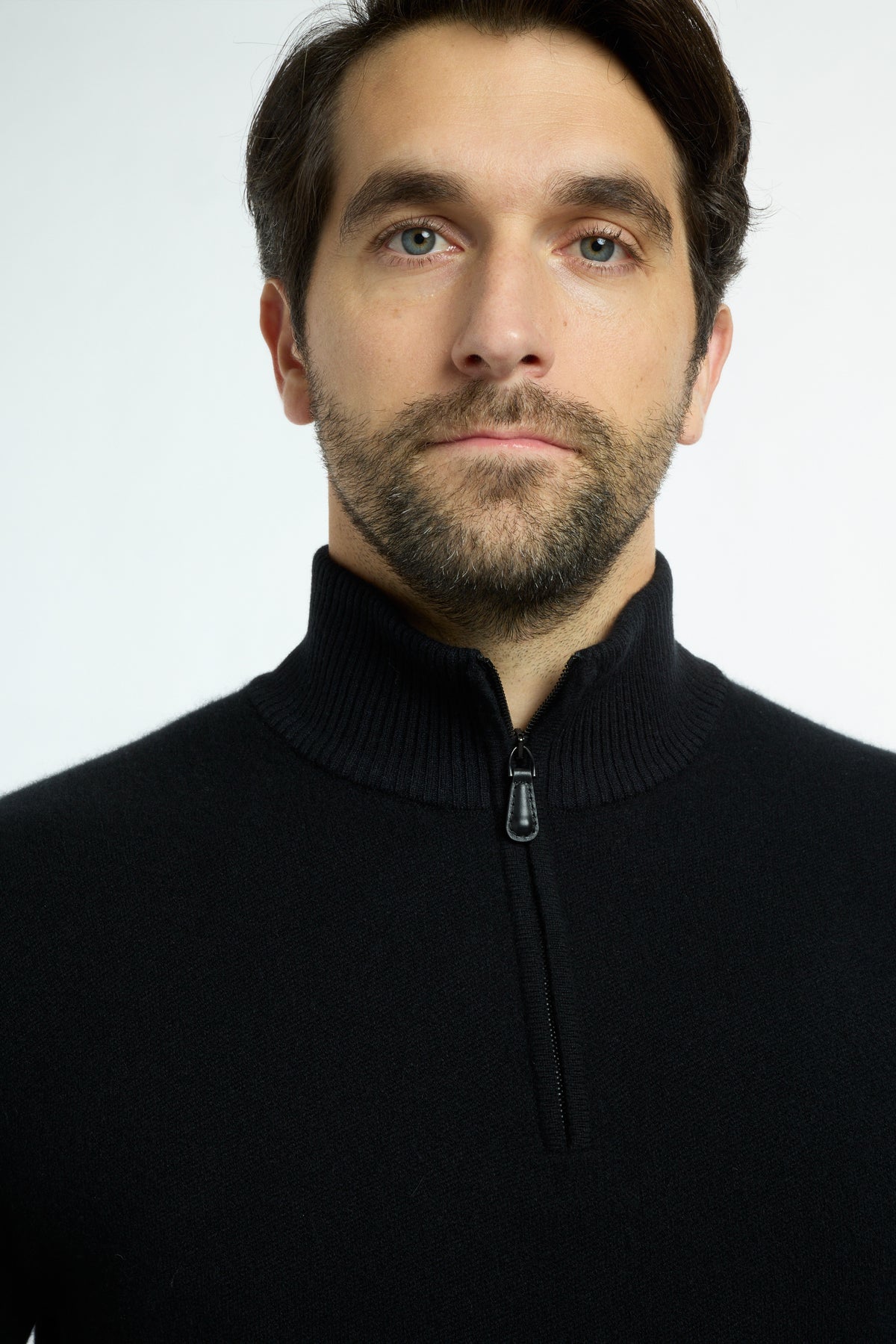 Men’s Baby Cashmere Quarter-Zip in Black, close-up detail