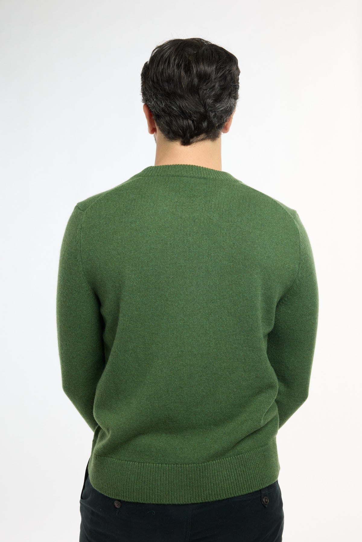 Men’s Classic Cashmere Crewneck in Forest Green, back view