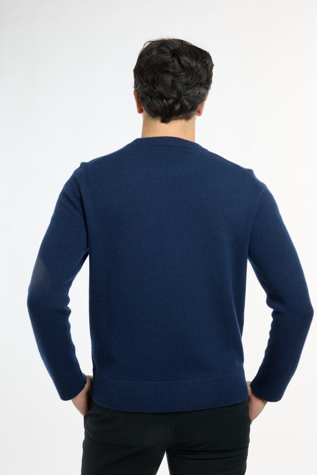 Men’s Classic Cashmere Crewneck in Navy, back view