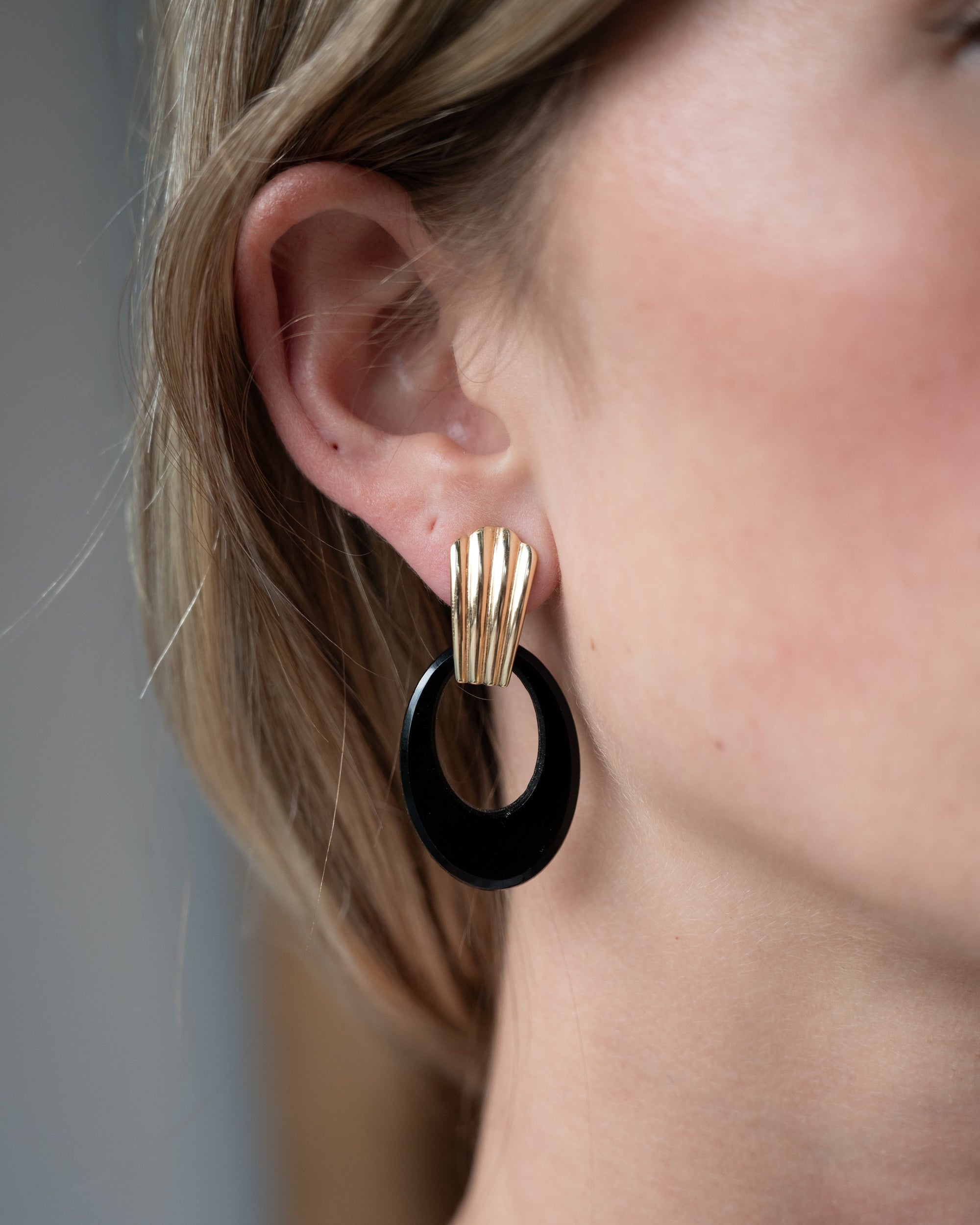 Eleanor Leftwich x Filigree Earrings Onyx &amp; Spiny Oyster Shell in 14k