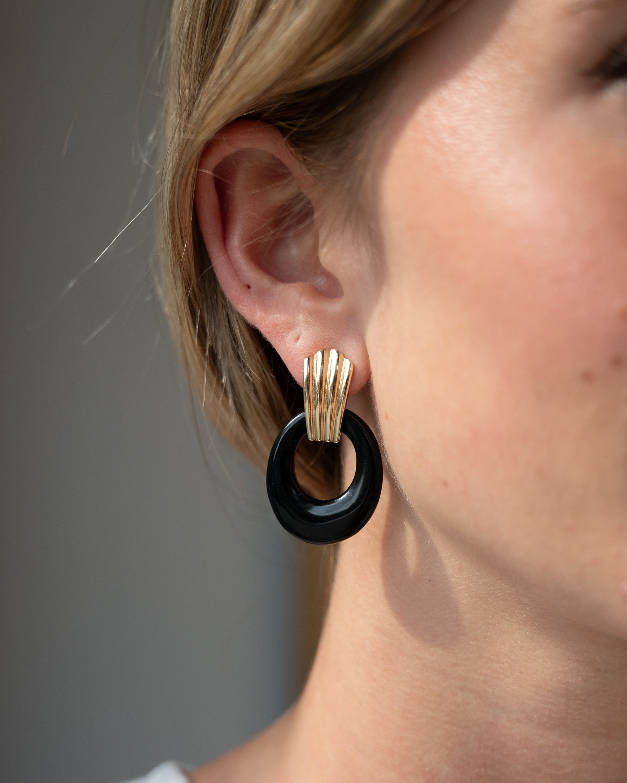 Eleanor Leftwich x Filigree Earrings Onyx &amp; Carnelian in 14k